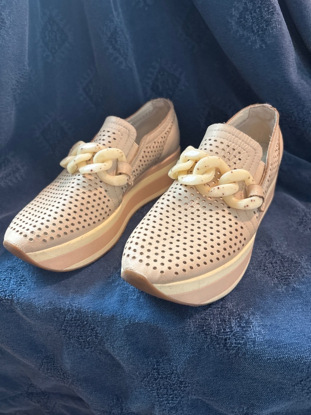 Dolce Vita Jhenee Perforated Platform Tan Sneakers